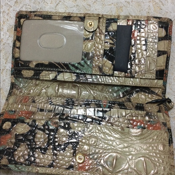 $FIRM$ NO OFFERS -2 Pc (**FINAL $$) NWT Brahmin LACEWING CROSSBODY & ADY WALLET - Picture 6 of 7